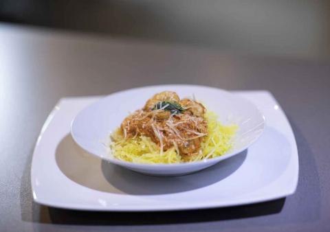 spaghetti-squash-salsa-rosada-y-pollo